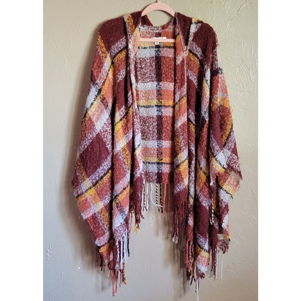 Simply Noelle One Size Plaid Hooded Fringe Sweater Wrap